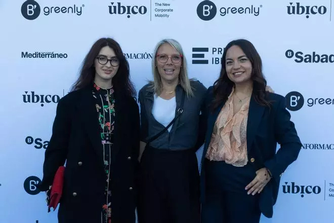 Alina Jipa, Ana Schapchuck y María Vila / Miguel Angel Montesinos.